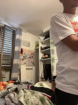 Snapshot of Thelouniost334___ chatting on 09-16-25, 06:25 Thelouniost334 online show from 09-16-25, 06:25