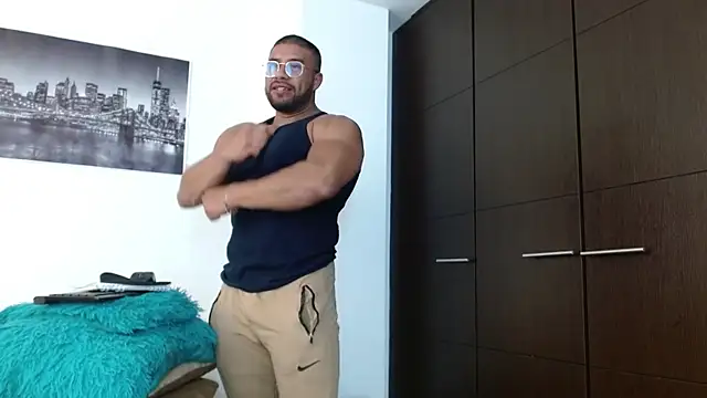 AntonyDAngelo25 online show from 10-15-25, 08:20