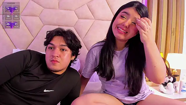 Snapshot of EmilyANDrew_ chatting on 09-12-25, 04:45 EmilyANDrew online show from 09-12-25, 04:45