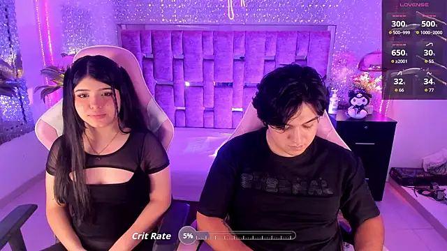 Snapshot of EmilyANDrew_ chatting on 10-03-25, 04:20 EmilyANDrew online show from 10-03-25, 04:20