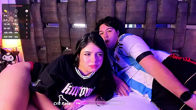 Snapshot of EmilyANDrew_ chatting on 11-30-25, 05:44 EmilyANDrew online show from 11-30-25, 05:44