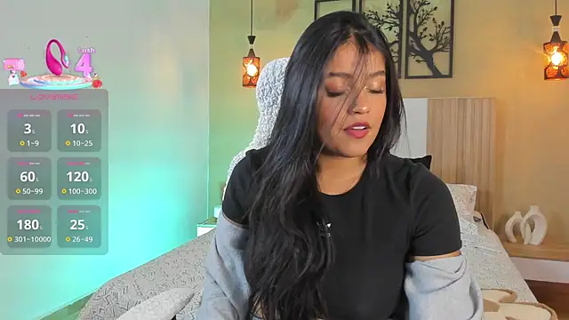 Snapshot of Camila_Bustamante chatting on 10-07-25, 03:09 Camila Bustamante online show from 10-07-25, 03:09