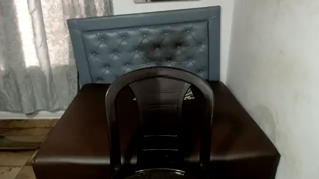 sarah aguilar online show from 07-23-26, 03:43