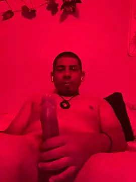 UsaGuy76 online show from 04-25-26, 06:27