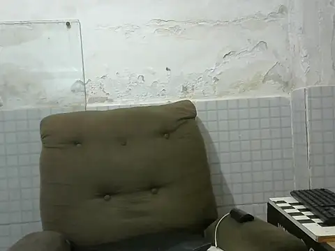 morenomascarado17 online show from 10-13-25, 12:21