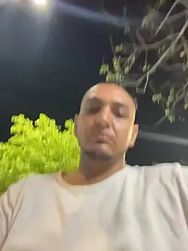 Snapshot of Alejand276765 chatting on 10-13-25, 12:10 Alejand276765 online show from 10-13-25, 12:10