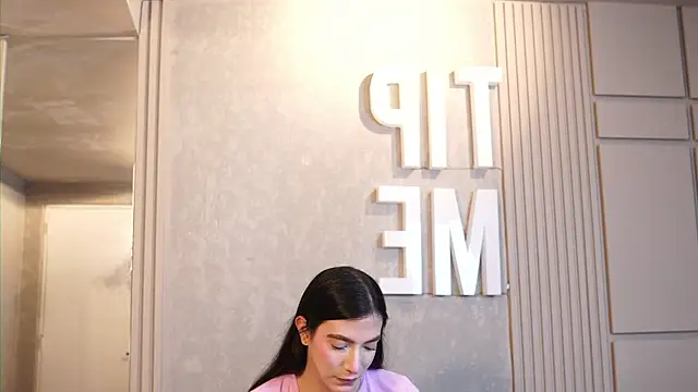 Ariaa Isabell online show from 04-27-26, 06:39