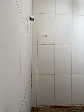 Chloe Leaozinho online show from 10-20-25, 01:55