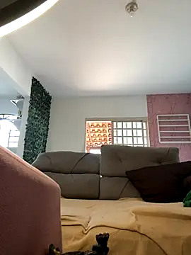 Chloe Leaozinho online show from 11-07-25, 05:46