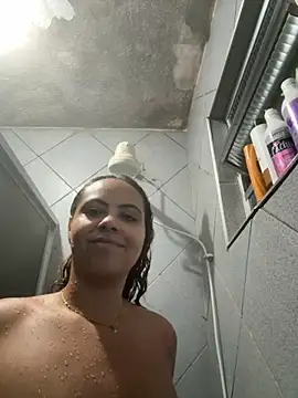 Chloe Leaozinho online show from 11-22-25, 11:37