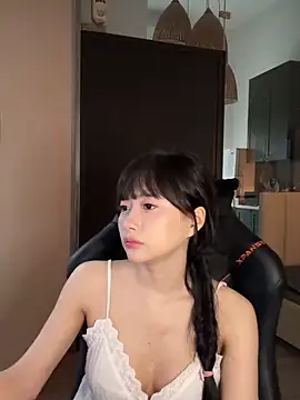 Snapshot of _Meimeibaby_ chatting on 10-07-25, 08:11  Meimeibaby  online show from 10-07-25, 08:11