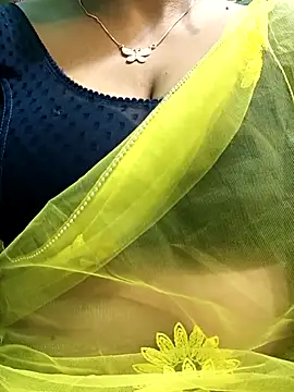 Snapshot of Bhanu-Sharma chatting on 10-17-25, 02:19 Bhanu-Sharma online show from 10-17-25, 02:19