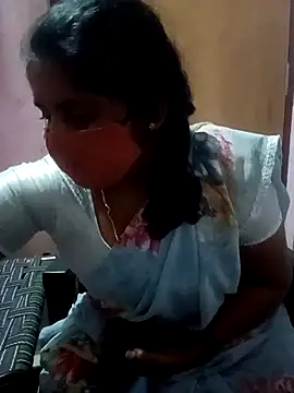 Snapshot of Jessi_25 chatting on 11-19-25, 05:35 Jessi 25 online show from 11-19-25, 05:35