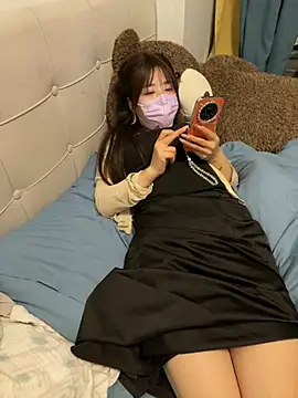 Snapshot of xiao-mo520 chatting on 05-11-26, 02:45 xiao-mo520 online show from 05-11-26, 02:45