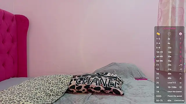 Serenaa rabbit online show from 10-13-25, 10:26