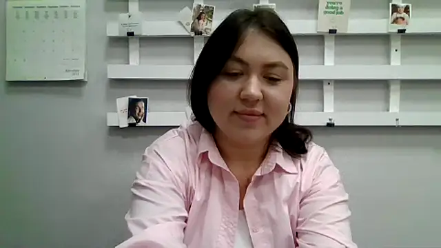 Snapshot of LoveNugget chatting on 10-10-25, 07:18 LoveNugget online show from 10-10-25, 07:18