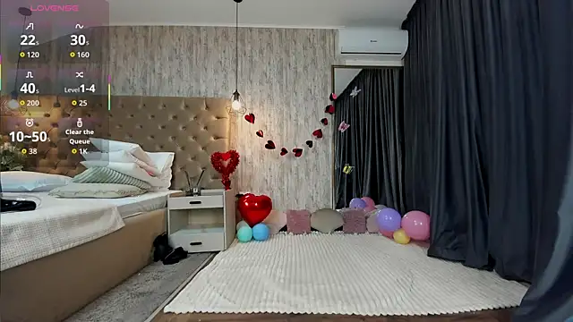 Maya Collins  online show from 03-08-26, 07:50