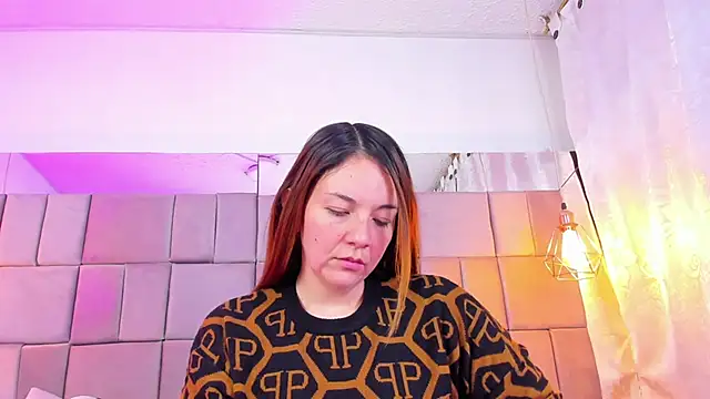 antoneella jones online show from 09-12-25, 01:11