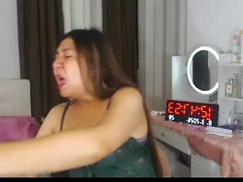 stellahugeX online show from 03-07-26, 04:48