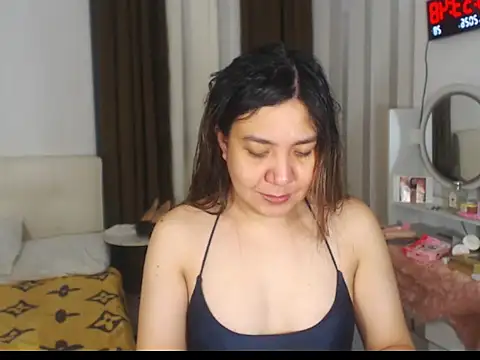 stellahugeX online show from 04-19-26, 02:55