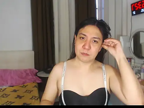 stellahugeX online show from 04-27-26, 04:54