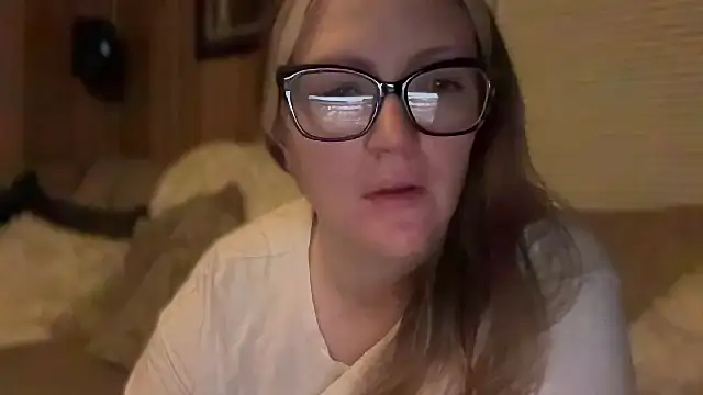 Snapshot of PefectNipz chatting on 09-15-25, 12:54 PefectNipz online show from 09-15-25, 12:54