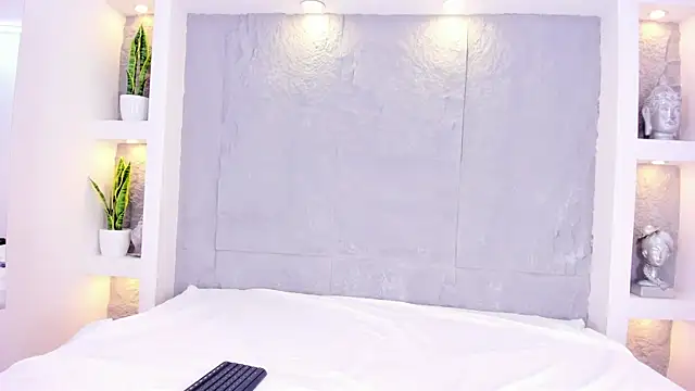 LovelyEyesx online show from 06-09-26, 05:02