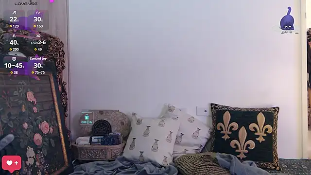 Snapshot of Etherealcat33 chatting on 10-29-25, 01:02 Etherealcat33 online show from 10-29-25, 01:02