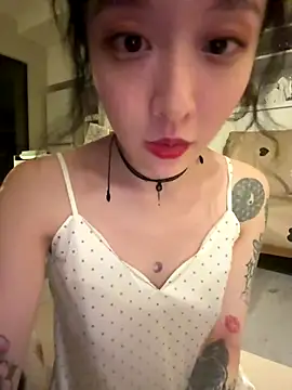 Snapshot of Etherealcat33 chatting on 11-25-25, 07:58 Etherealcat33 online show from 11-25-25, 07:58