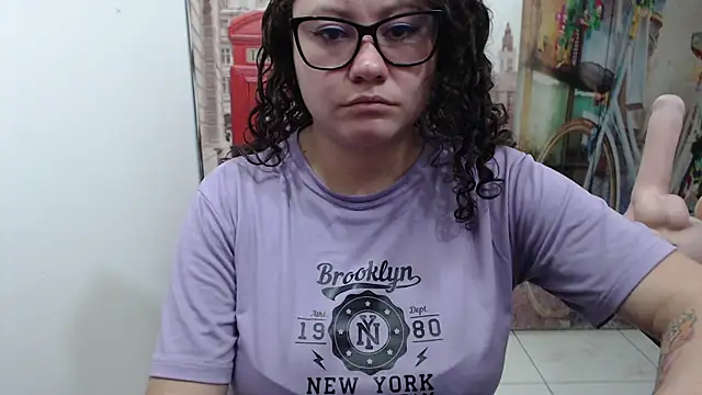 Snapshot of greeneyes_nurse chatting on 10-30-25, 09:59 greeneyes nurse online show from 10-30-25, 09:59