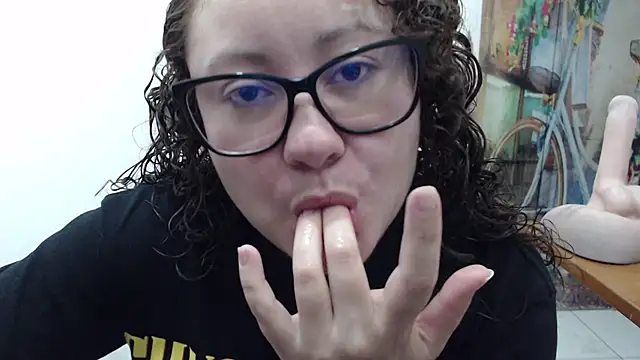 greeneyes nurse online show from 11-18-25, 08:35