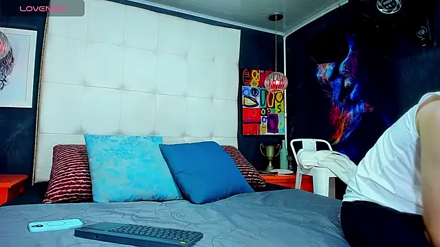 Matteo12  online show from 09-14-25, 04:22