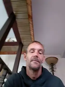 Hungwell1515 online show from 01-14-26, 01:17