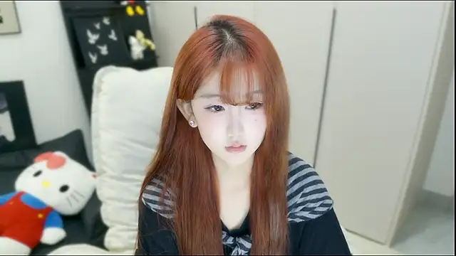 wanzi-1229 online show from 10-11-25, 09:30