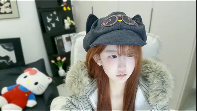 wanzi-1229 online show from 10-17-25, 02:04