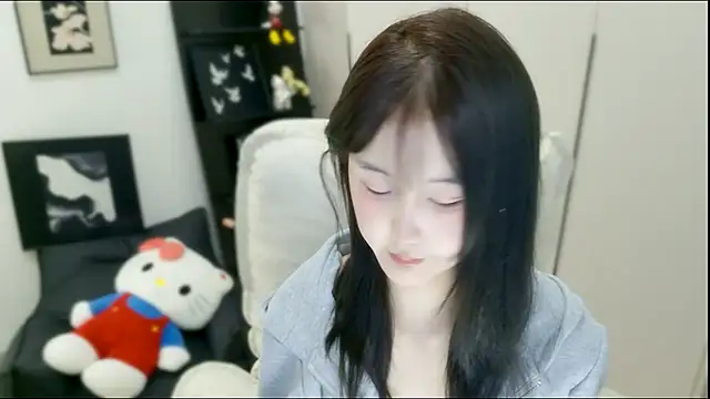 wanzi-1229 online show from 10-26-25, 06:08