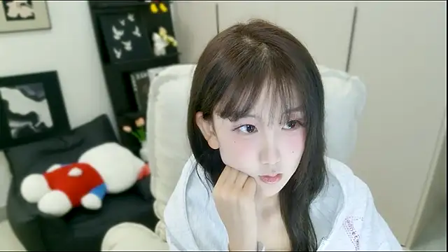 wanzi-1229 online show from 10-31-25, 07:31