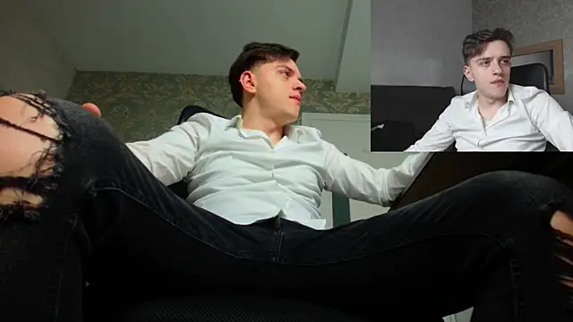 Snapshot of FelixStarkk chatting on 10-18-25, 04:15 FelixStarkk online show from 10-18-25, 04:15