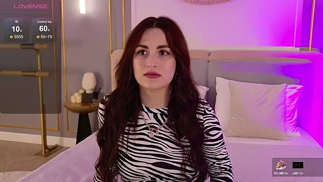 Snapshot of LanaElise chatting on 09-13-25, 05:13 LanaElise online show from 09-13-25, 05:13