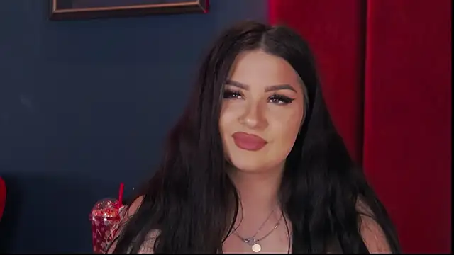 Snapshot of AdelynnReeds chatting on 11-15-25, 06:11 AdelynnReeds online show from 11-15-25, 06:11