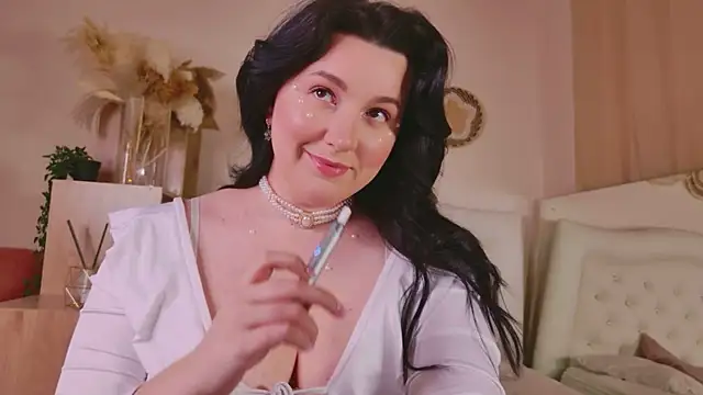 love me  tonight  online show from 02-26-26, 08:30