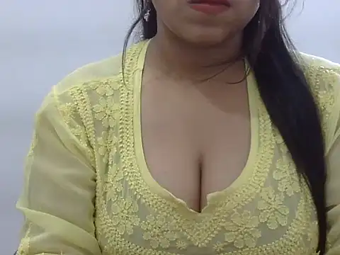 LIYO  online show from 06-15-26, 07:32