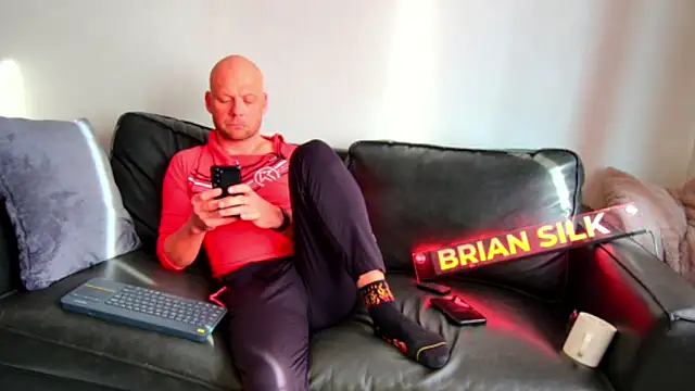 BRIANSILK77 online show from 01-11-26, 12:21