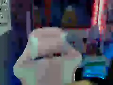 Snapshot of obedient_slave4u chatting on 10-08-25, 09:56 obedient slave4u online show from 10-08-25, 09:56