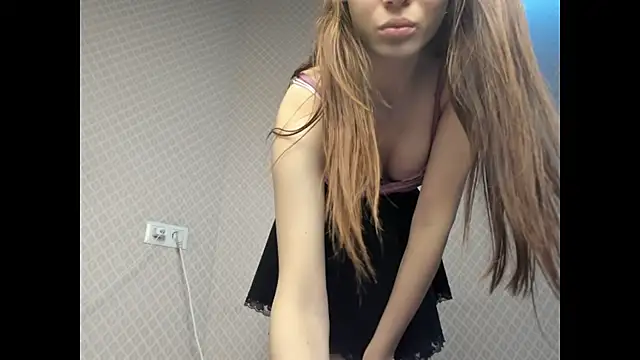 Snapshot of _Venesa_ chatting on 10-03-25, 07:33 Venesa online show from 10-03-25, 07:33