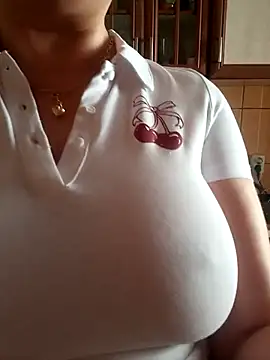 TriumphLove online show from 02-25-25, 04:21