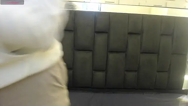 katalina07 1 online show from 12-18-25, 02:23