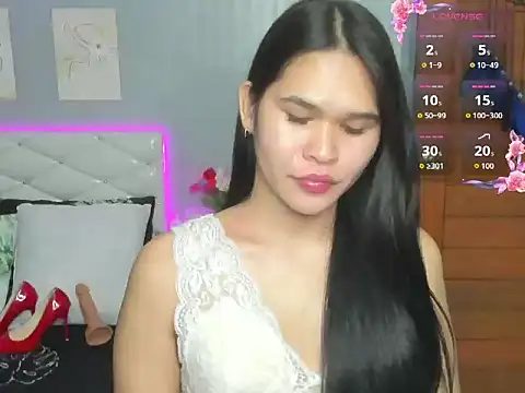 Snapshot of AlianaBlair chatting on 10-13-25, 02:28 AlianaBlair online show from 10-13-25, 02:28