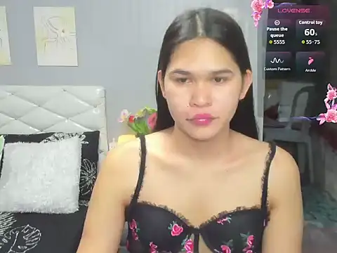 Snapshot of AlianaBlair chatting on 10-25-25, 01:18 AlianaBlair online show from 10-25-25, 01:18