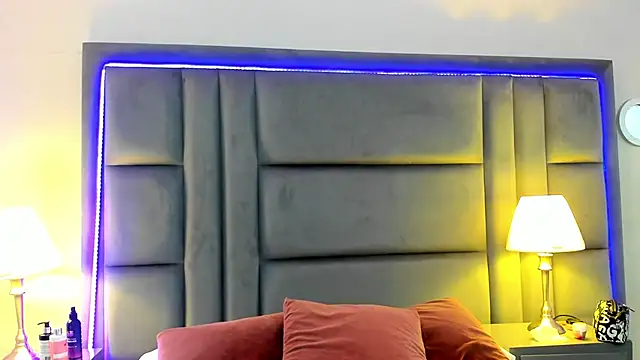Snapshot of GabyMoreau chatting on 05-03-26, 02:01 GabyMoreau online show from 05-03-26, 02:01